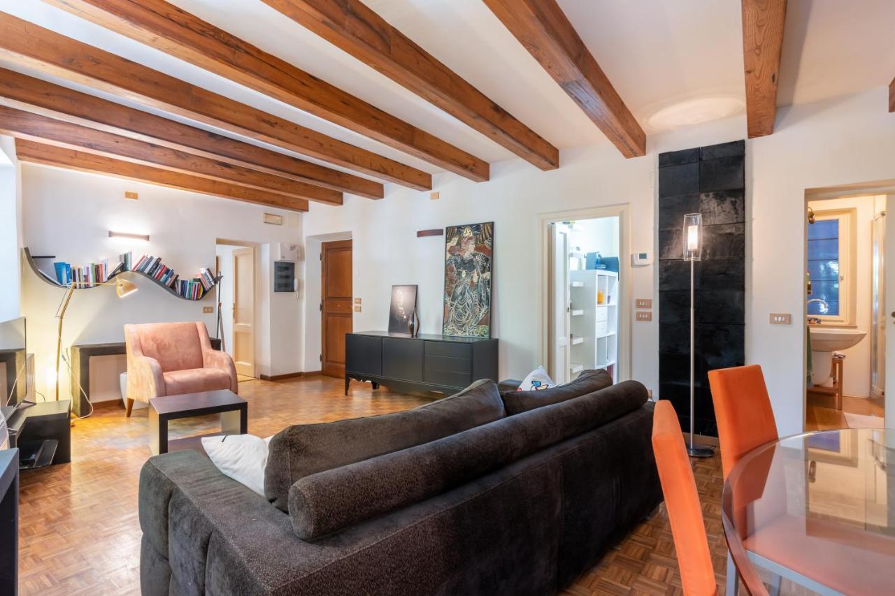 Piazza Napoleone Lovely Central Apartment Lucca Exteriér fotografie